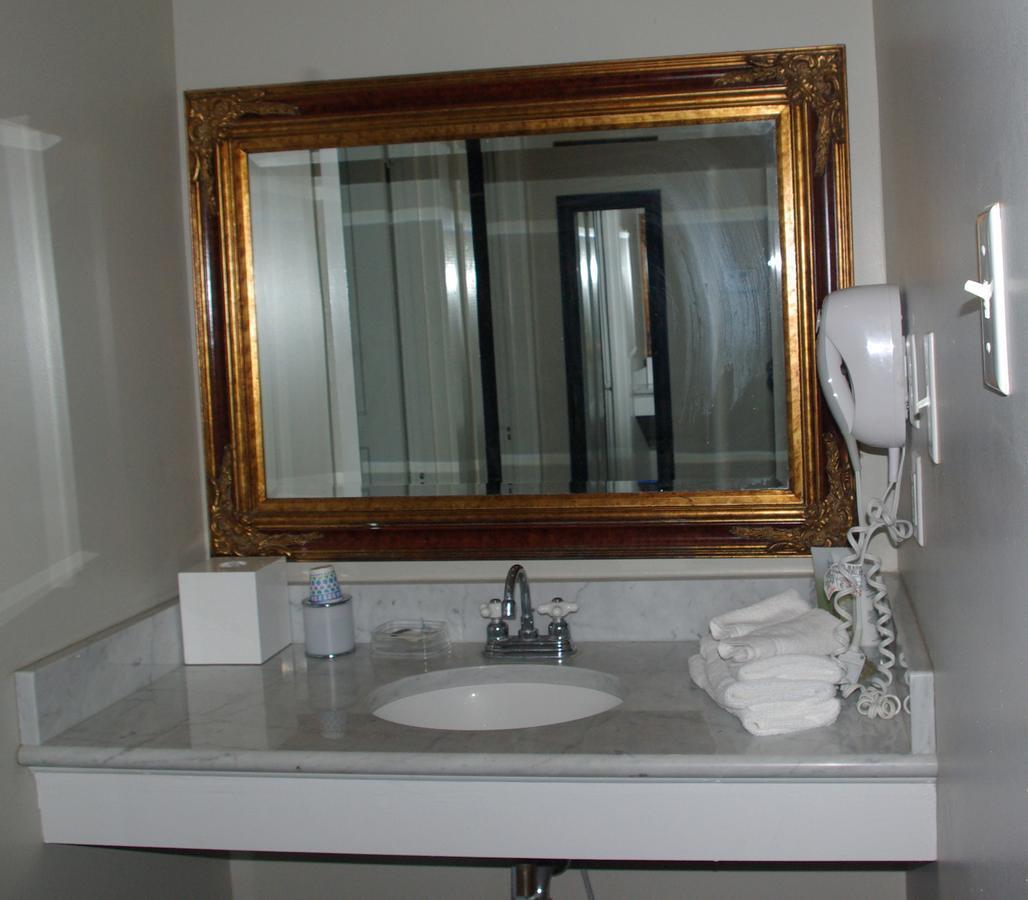 Twin Oaks Inn Natchez Δωμάτιο φωτογραφία