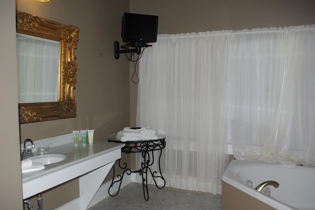Twin Oaks Inn Natchez Δωμάτιο φωτογραφία